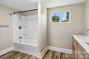 408 E Park Ave, Gastonia, NC 28054 - Photo 23