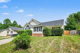 3744 Capps Hill Dr, Charlotte, NC 28216 - Photo 3