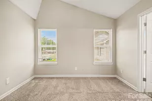 3744 Capps Hill Dr, Charlotte, NC 28216 - Photo 15