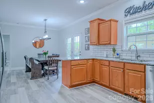 27 Garland Ball Dr, Alexander, NC 28701 - Photo 5
