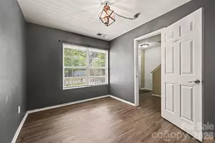 9423 Swallowtail Ln, Charlotte, NC 28269 - Photo 9