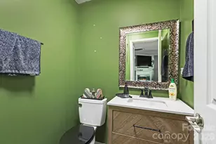 9423 Swallowtail Ln, Charlotte, NC 28269 - Photo 25