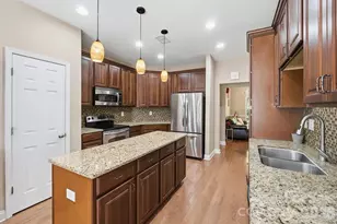 516 Shady Oaks Dr, Stanley, NC 28164 - Photo 7