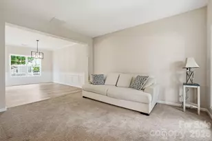 9013 Gailes Dr, Charlotte, NC 28278 - Photo 5