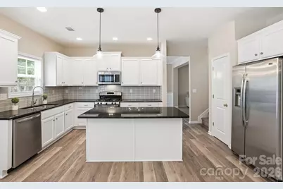 9013 Gailes Drive, Charlotte, NC 28278 - Photo 9
