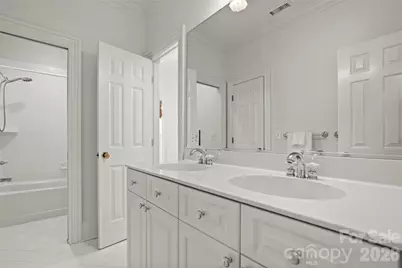 2046 Hopedale Avenue, Charlotte, NC 28207 - Photo 31