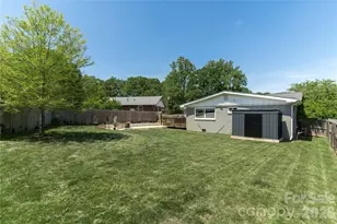 3733 Sargeant Dr, Charlotte, NC 28217 - Photo 27
