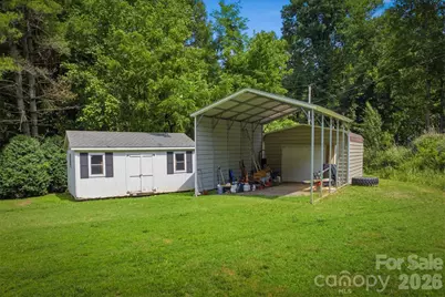 2570 Blowing Rock Boulevard, Lenoir, NC 28645 - Photo 9
