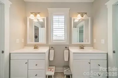 408 Melbourne Court, Charlotte, NC 28209 - Photo 33