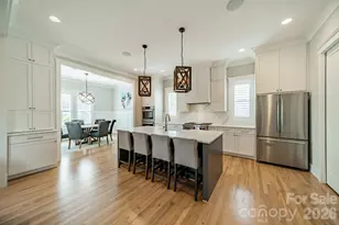 408 Melbourne Ct, Charlotte, NC 28209 - Photo 5
