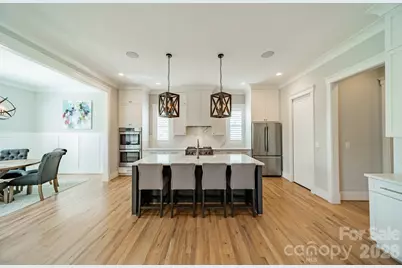 408 Melbourne Court, Charlotte, NC 28209 - Photo 7