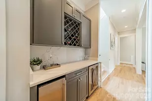 408 Melbourne Ct, Charlotte, NC 28209 - Photo 15