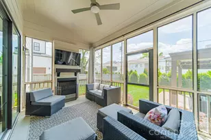 408 Melbourne Ct, Charlotte, NC 28209 - Photo 35