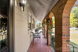7037 Crossridge Rd, Charlotte, NC 28214 - Photo 3