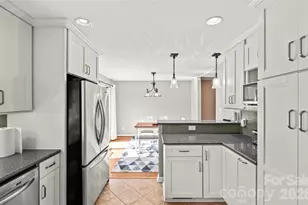 7037 Crossridge Rd, Charlotte, NC 28214 - Photo 13