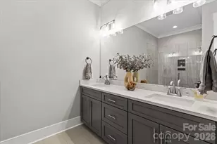 14125 Shelburne Vlg Dr, Charlotte, NC 28278 - Photo 17