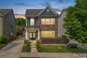 8753 Aspinwall Dr, Charlotte, NC 28216 - Photo 1