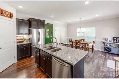 8753 Aspinwall Drive, Charlotte, NC 28216 - Photo 17