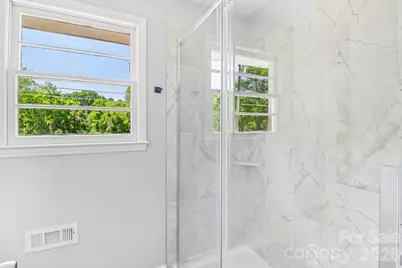 5320 Dolphin Lane, Charlotte, NC 28215 - Photo 21
