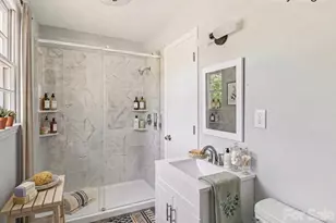 5320 Dolphin Ln, Charlotte, NC 28215 - Photo 21