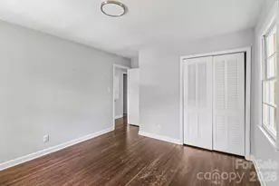 5320 Dolphin Ln, Charlotte, NC 28215 - Photo 29
