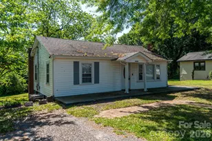 109 Hillcrest Dr, Bessemer City, NC 28016 - Photo 3
