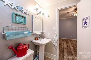 826 6th St NW, Hickory, NC 28601 - Photo 21