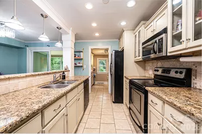 826 6th Street NW #4, Hickory, NC 28601 - Photo 7