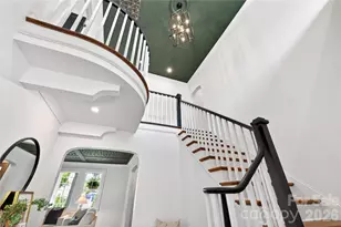 2501 Runnymede Ln, Charlotte, NC 28209 - Photo 7