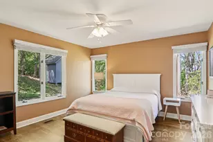817 Greenwood Dr, Hendersonville, NC 28791 - Photo 21