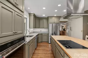 2401 Little River Rd, Hendersonville, NC 28739 - Photo 11