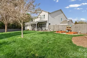1007 Pine Bark Pl, Matthews, NC 28104 - Photo 3