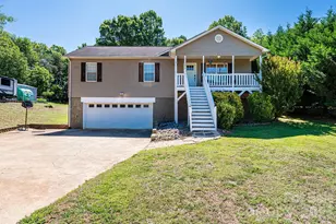 1896 Bakers Glade Ln, Hickory, NC 28602 - Photo 1