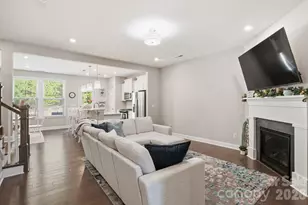 2038 Suttonview Rd, Fort Mill, SC 29708 - Photo 9