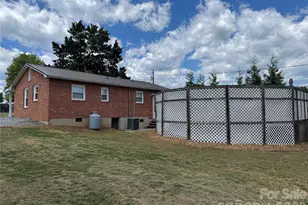 203 Laurel St SE, Valdese, NC 28690 - Photo 27