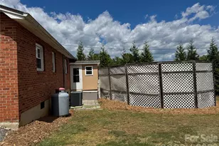 203 Laurel St SE, Valdese, NC 28690 - Photo 29