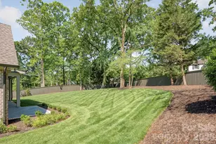 227 Hargett Ct, Charlotte, NC 28211 - Photo 3