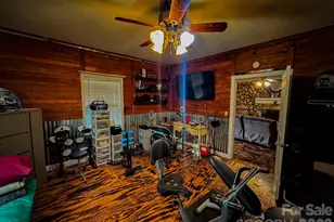 416 E Washington Ave, Bessemer City, NC 28016 - Photo 5