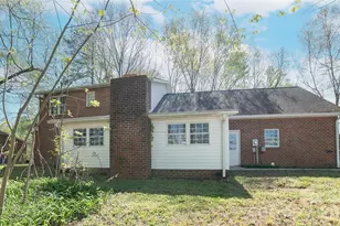 1421 Windsor St NE, Lenoir, NC 28645 - Photo 7