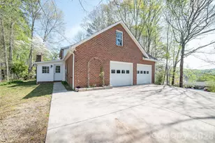 1421 Windsor St NE, Lenoir, NC 28645 - Photo 29
