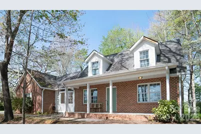 1421 Windsor Street NE, Lenoir, NC 28645 - Photo 3