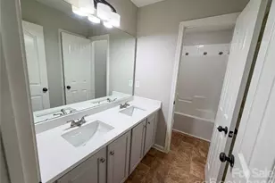 17224 Cambridge Woods Ct, Charlotte, NC 28277 - Photo 23
