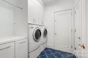 3135 Loma Ln, Charlotte, NC 28205 - Photo 37