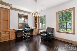 3135 Loma Ln, Charlotte, NC 28205 - Photo 13