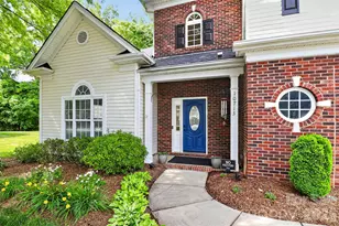 10713 Huntington Meadow Ln, Charlotte, NC 28273 - Photo 3