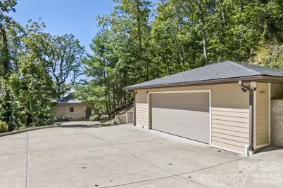 212 Chestnut Forest Road, Fairview, NC 28730 - Photo 37
