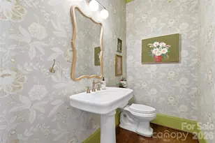 400 Hunter Ln, Charlotte, NC 28211 - Photo 5