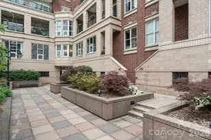 400 N Church St, Charlotte, NC 28202 - Photo 43