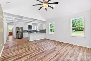 2016 Willis Dr, Shelby, NC 28152 - Photo 11