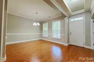 10313 Woodview Cir, Charlotte, NC 28277 - Photo 5
